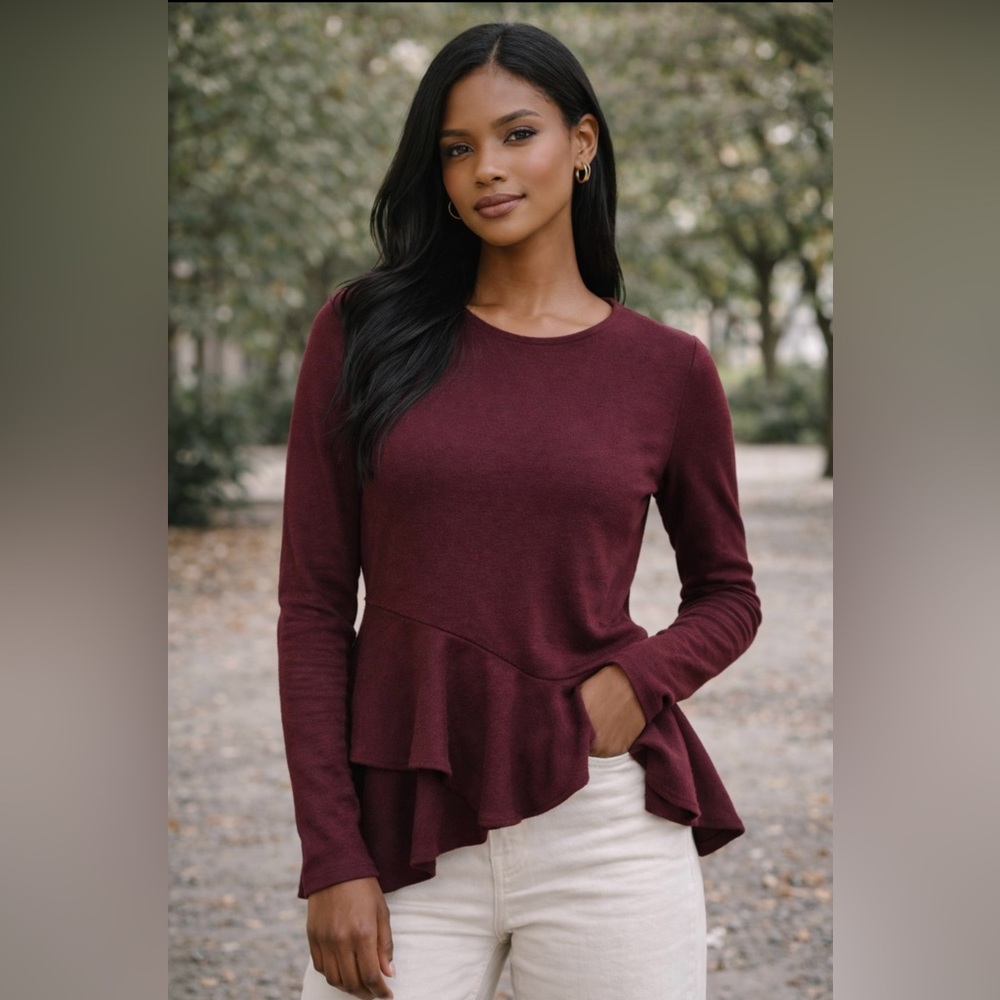 Club Monaco merlot-coloured wool sweater with ruffle hem